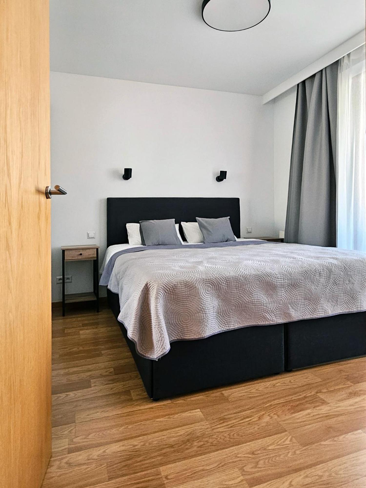 Old Town Plaza Apartment Cracovia Exterior foto